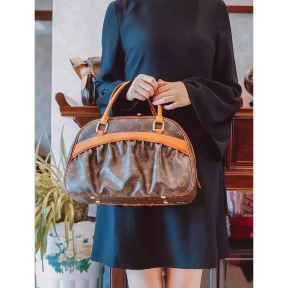 Louis Vuitton Women Pre-Loved Bag Very Good Condition